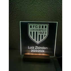 Beleuchteter Spiegelpokal